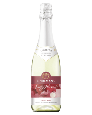 Lindeman's Early Harvest Moscato  Bottle