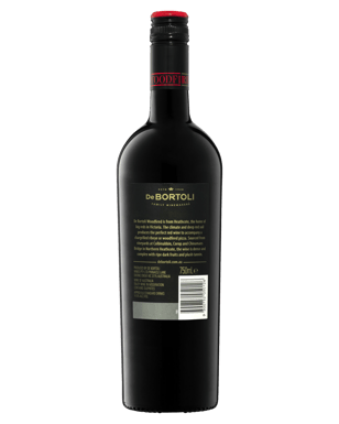 külotlu çorapda semiz mushuk